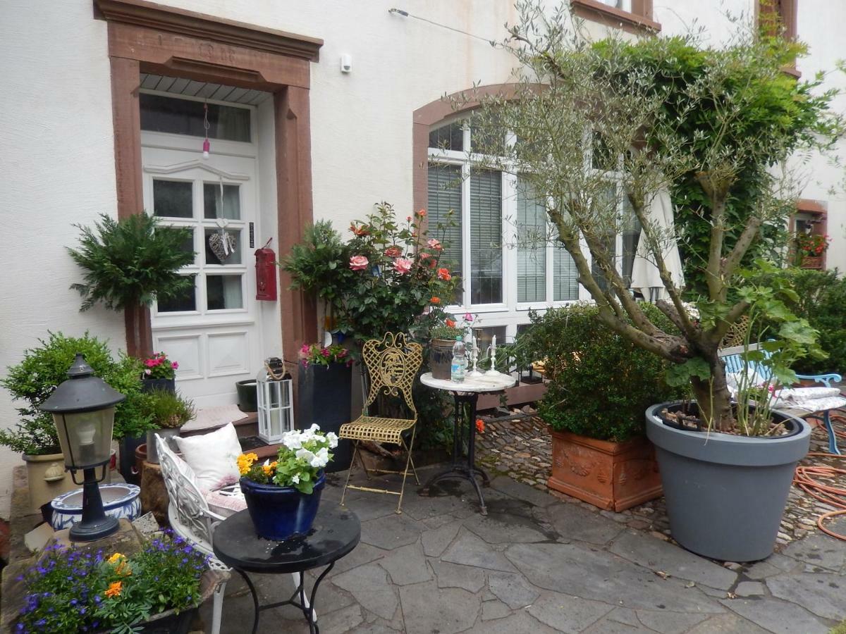 Apartment Altes Winzerhaus Osann-Monzel Exteriör bild